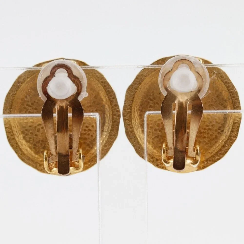 CHANEL Flower motif Earring Plated Gold flour 7.5g Women - Picture 6 of 7
